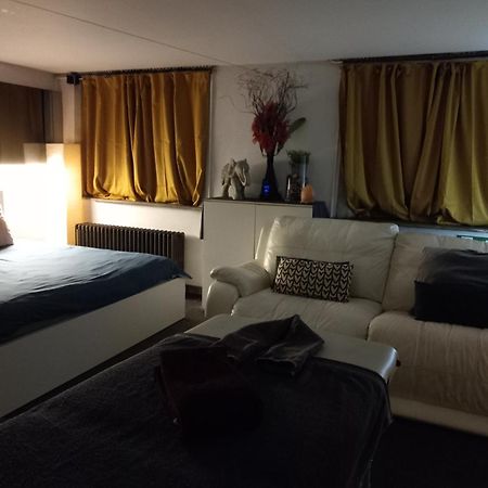 Nice And Cosy Place With Jacuzzi And Sauna To Relax In The Centre Of แอนต์เวิร์ป ภายนอก รูปภาพ